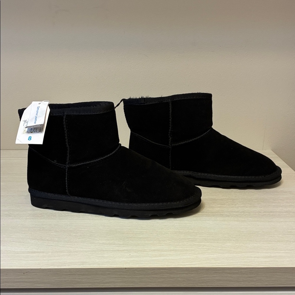 NWT TIME AND TRU WOMEN ANKLE BOOTS SIZE 8